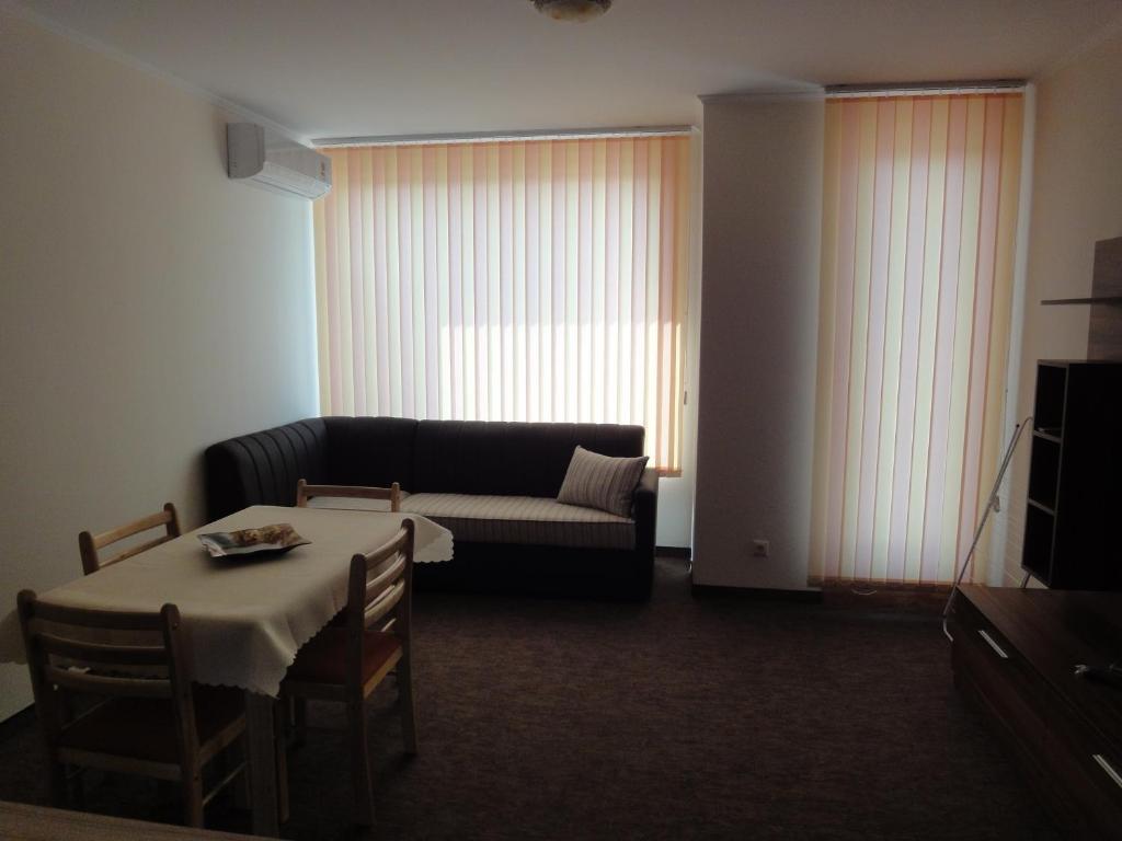St. George Apartments Nesebar Room photo