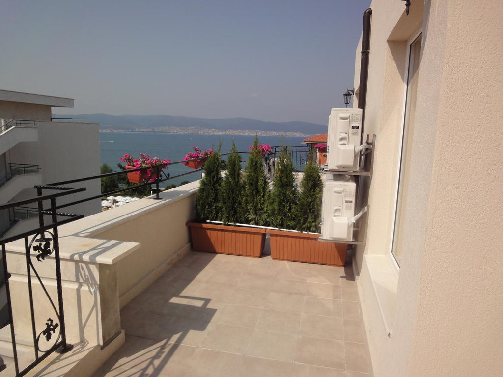 St. George Apartments Nesebar Room photo